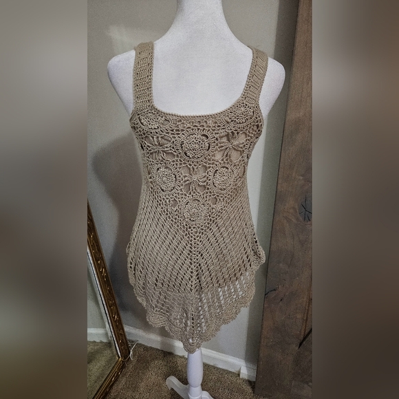 MAK BY MAK B Asymmetrical Crochet Top In Tan/beige. Size Small - Picture 9 of 13
